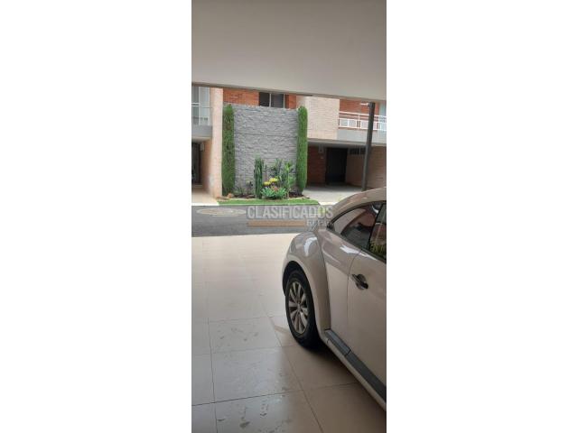 Casas, Venta en Ciudad Jardín