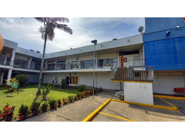 Locales y Bodegas, Alquiler en Urbanización La Merced