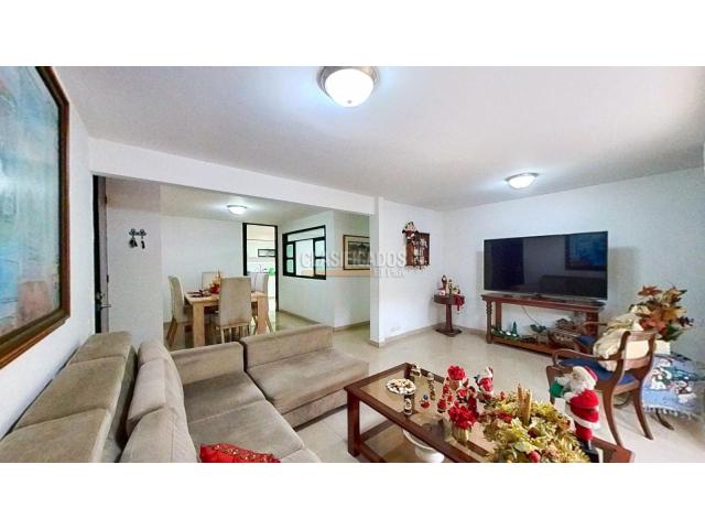 Apartamentos, Venta en Cristo Rey