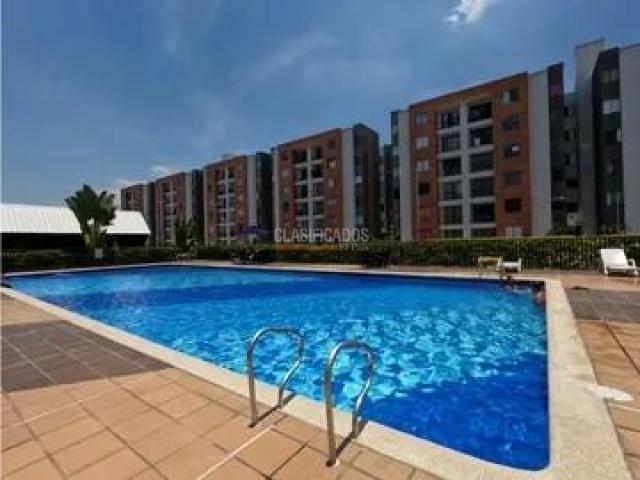 Apartamentos, Venta en Jamundí