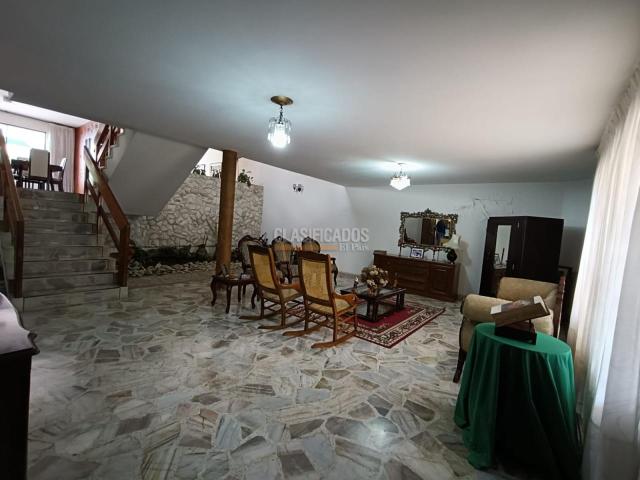 Casas, Venta en Santa Teresita