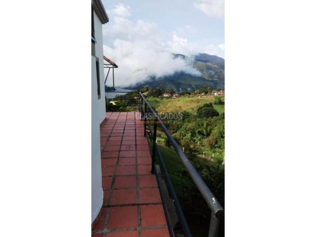 Fincas y Casas Campestres, Venta en Calima (Darién)