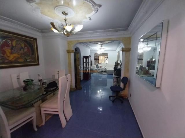 Casas, Venta en Bosques del Limonar