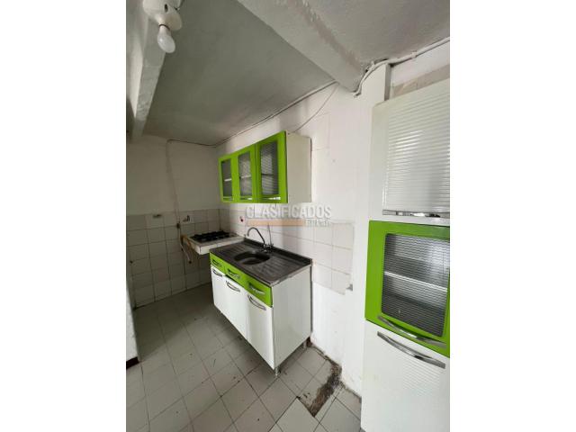 Casas, Alquiler en Villa del Prado