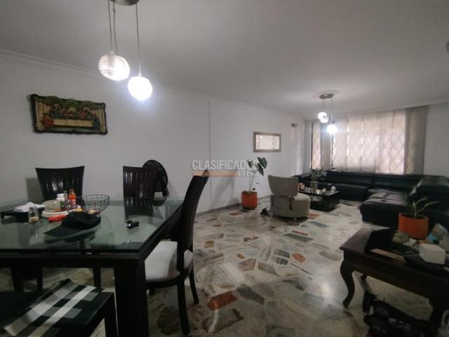 Casas, Venta en Prados del Norte