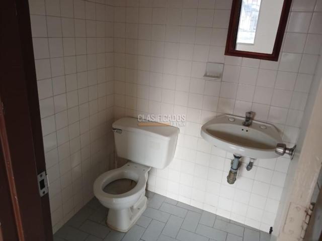 Oficinas y Consultorios, Alquiler en San Pedro