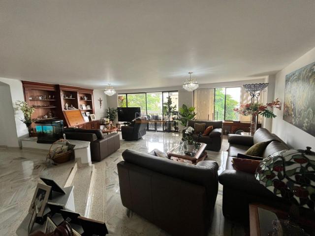 Apartamentos, Venta en Santa Mónica Residencial