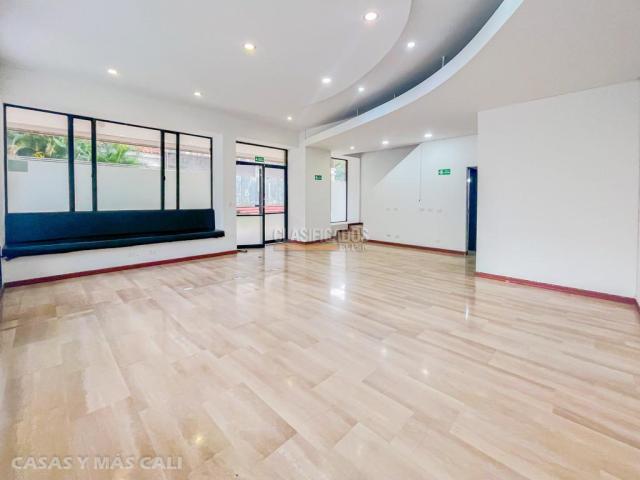 Oficinas y Consultorios, Alquiler en El Peñón