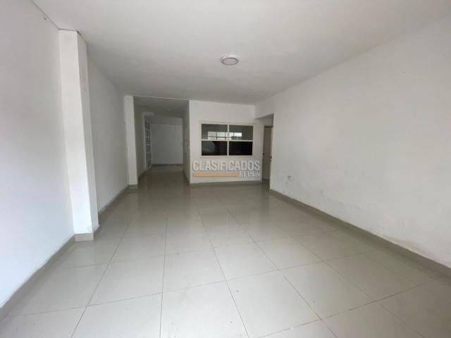 Casas, Venta en La Flora