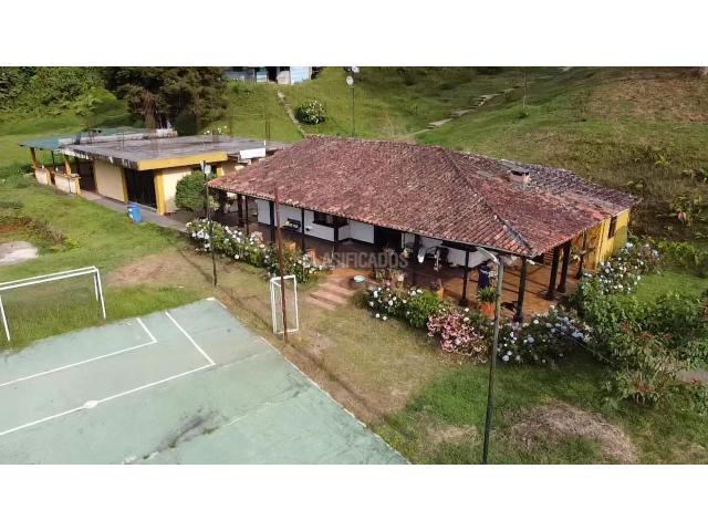 Fincas y Casas Campestres, Venta en Yumbo