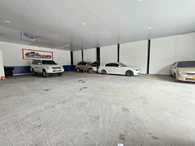 Locales y Bodegas, Alquiler en Prados del Norte