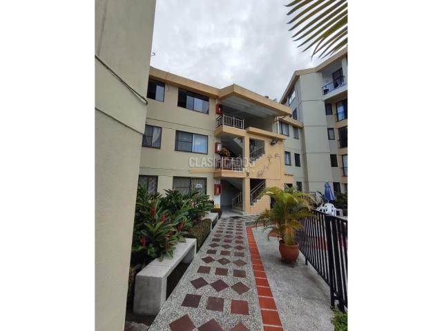 Apartamentos, Venta en El Refugio