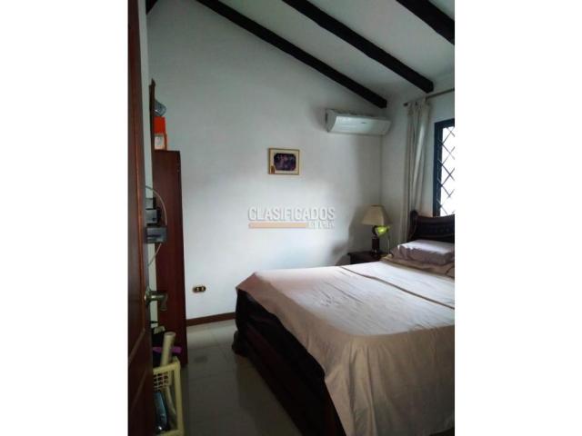 Casas, Venta en La Carolina