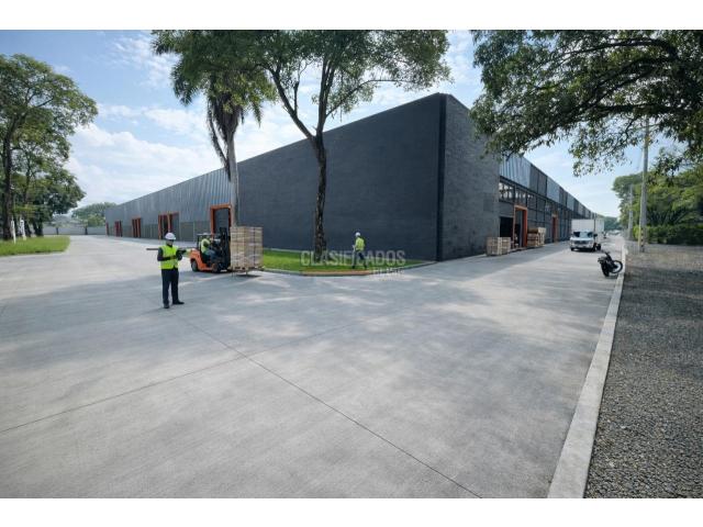 Locales y Bodegas, Alquiler en Palmira