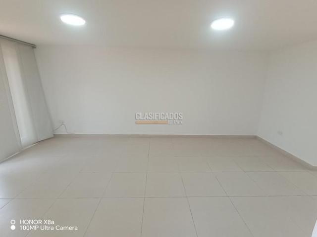 Casas, Alquiler en Camino Real