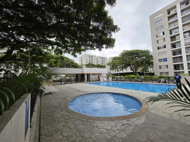 Apartamentos, Venta en Yumbo