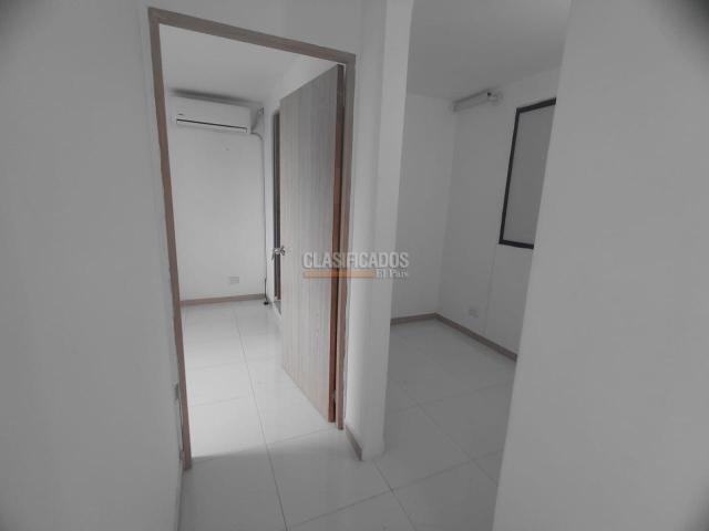 Apartamentos, Venta en Valle del Lili