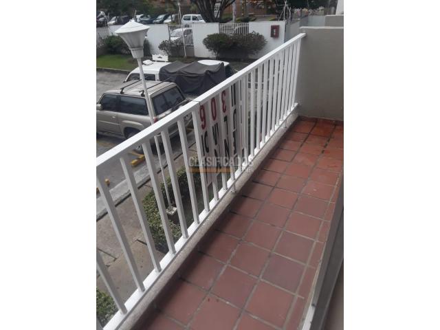 Apartamentos, Venta en Valle del Lili