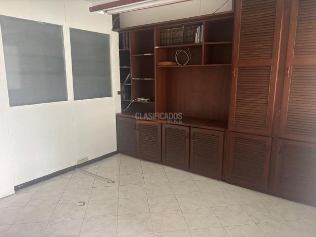Oficinas y Consultorios, Venta en San Vicente