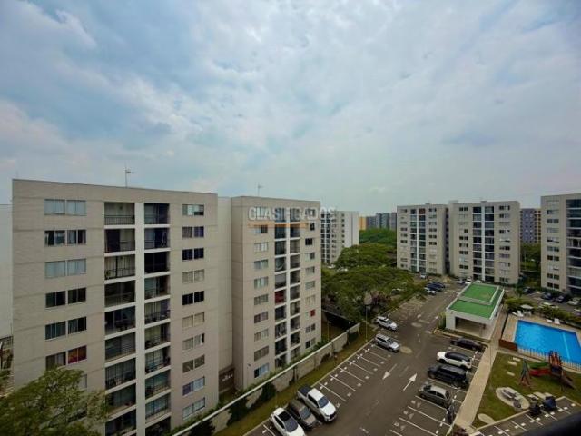 Apartamentos, Venta en Yumbo