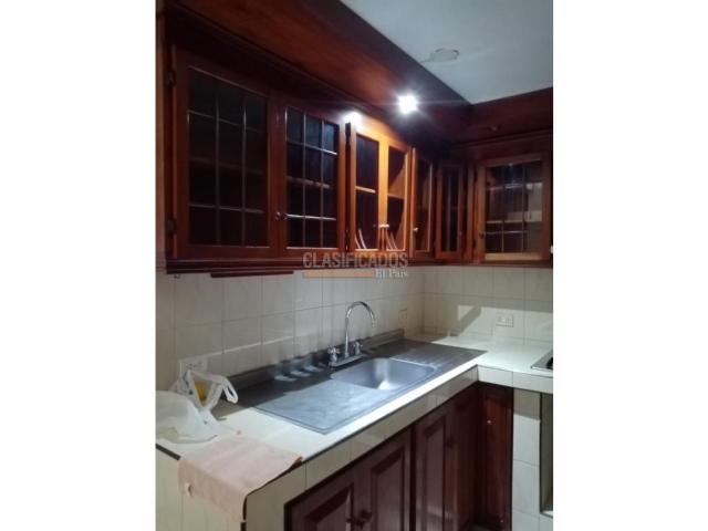 Edificios, Venta en Salomia