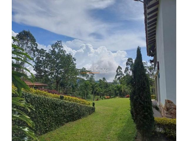 Fincas y Casas Campestres, Venta en La Elvira