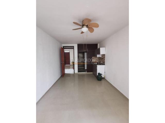 Apartaestudios, Alquiler en Champagñat