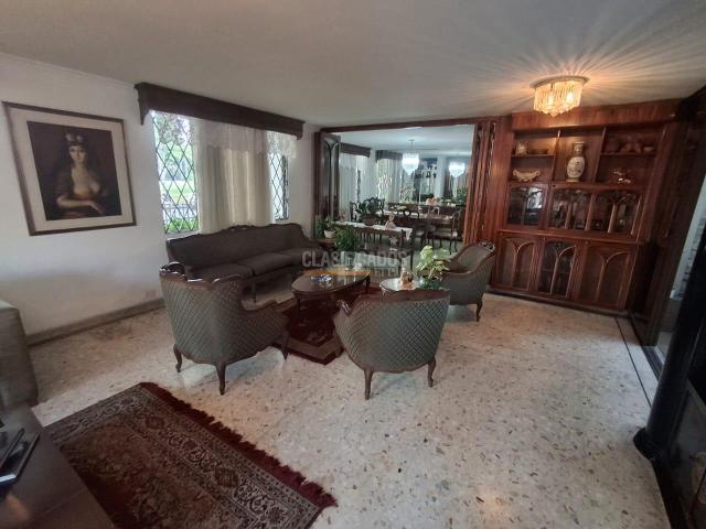 Casas, Venta en La Flora