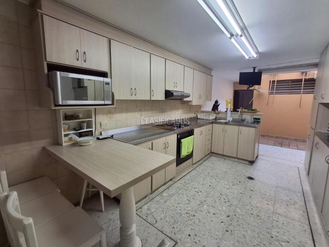 Casas, Venta en La Flora