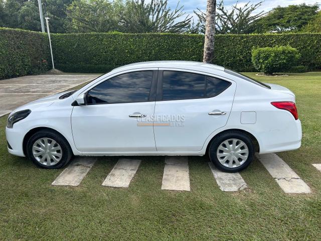 Nissan Versa 2017
