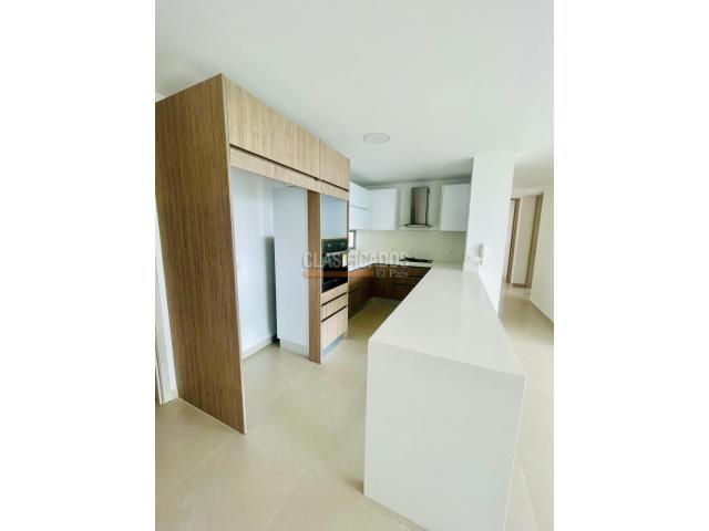 Apartamentos, Venta en Pance