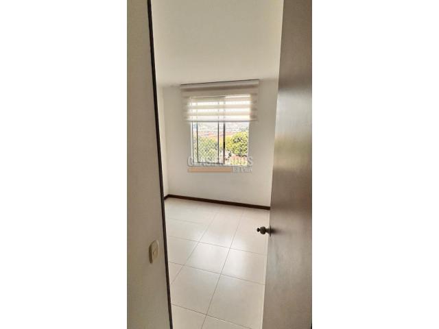 Apartamentos, Alquiler en La Flora