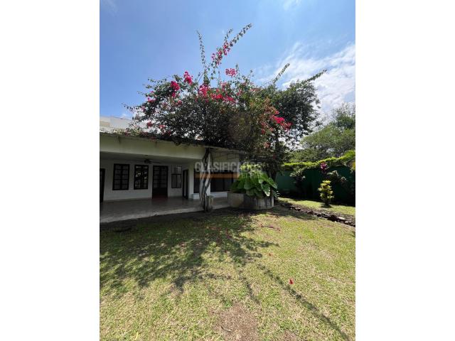 Casas, Venta en Valle del Lili