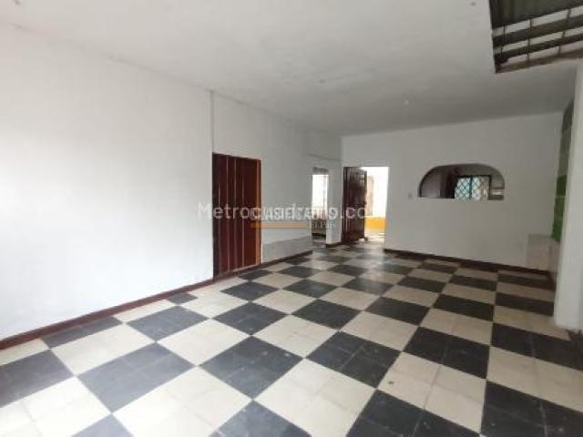 Casas, Alquiler en Alirio Mora Beltrán