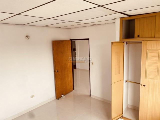 Apartamentos, Alquiler en El Troncal