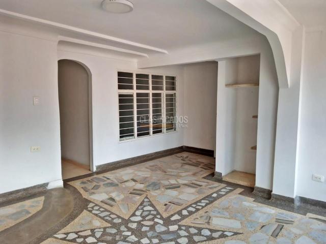 Casas, Venta en Nápoles