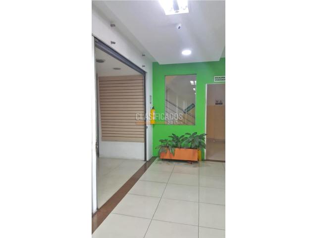 Locales y Bodegas, Venta en Capri