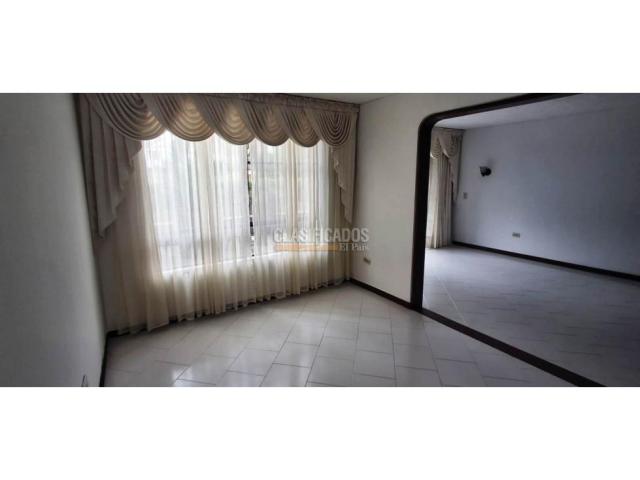 Apartamentos, Venta en Las Quintas de Don Simón