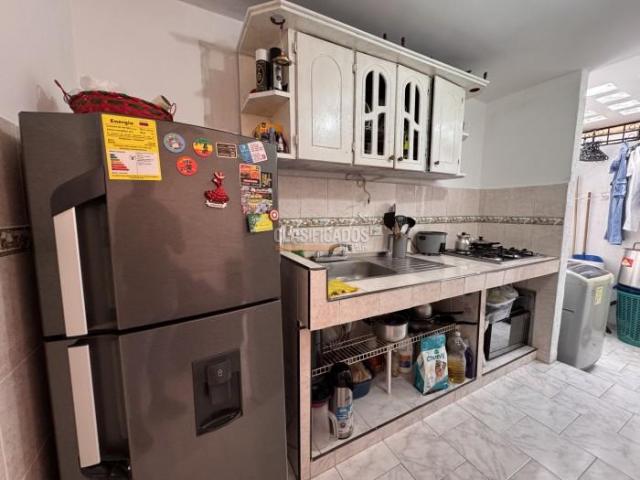 Casas, Venta en Ciudad 2.000