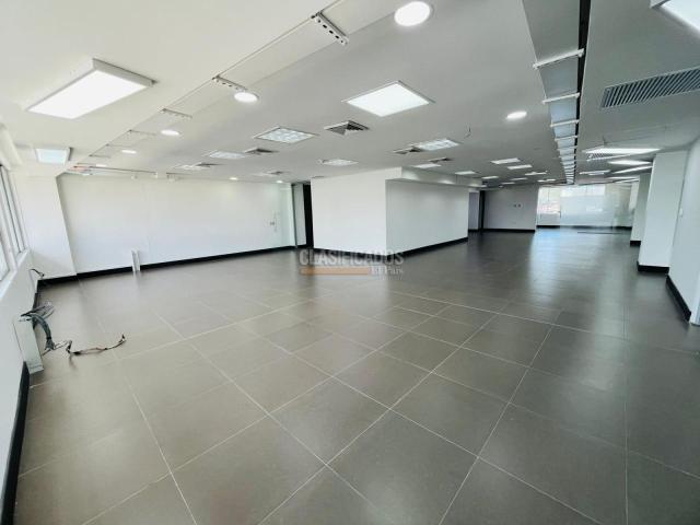 Oficinas y Consultorios, Alquiler en Santa Mónica Central