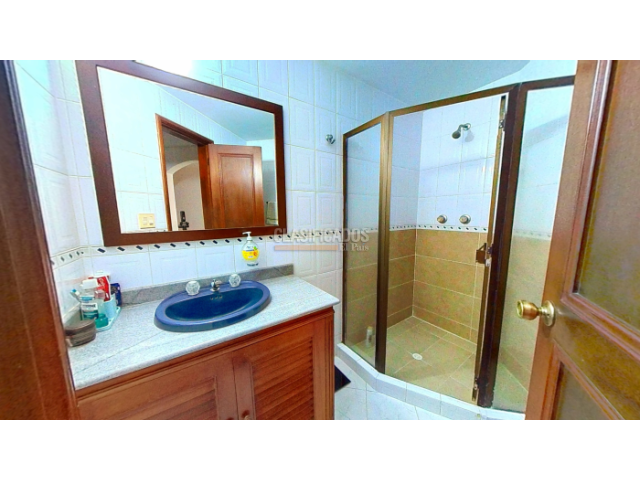 Apartamentos, Venta en El Refugio