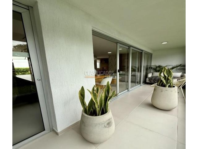 Apartamentos, Venta en Valle del Lili