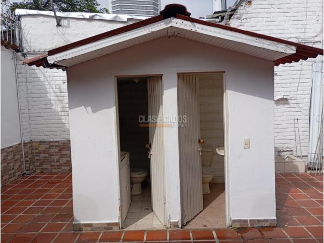 Casas, Venta en La Flora