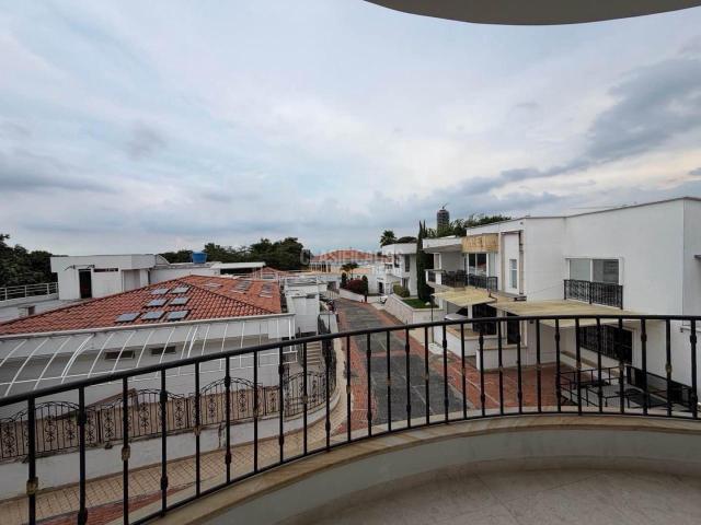 Casas, Venta en Ciudad Jardín