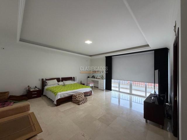 Casas, Venta en Ciudad Jardín