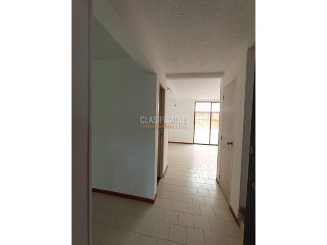 Casas, Alquiler en Caney