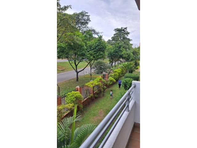 Apartamentos, Venta en Valle del Lili