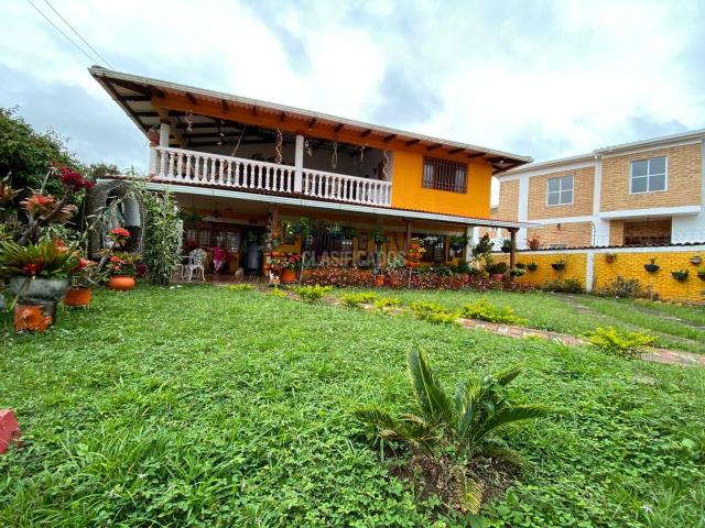 Fincas y Casas Campestres, Venta en Calima (Darién)