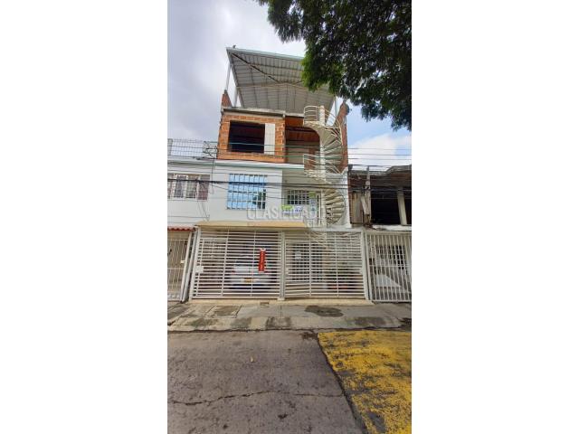 Apartaestudios, Alquiler en El Jardín