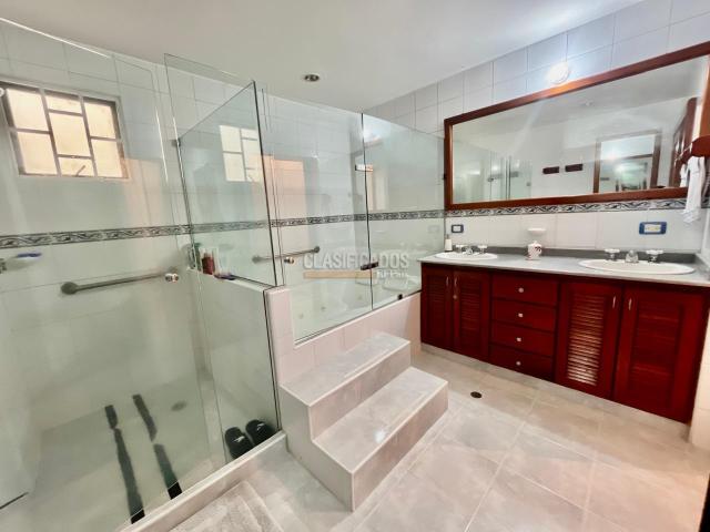 Apartamentos, Venta en Ciudad Jardín